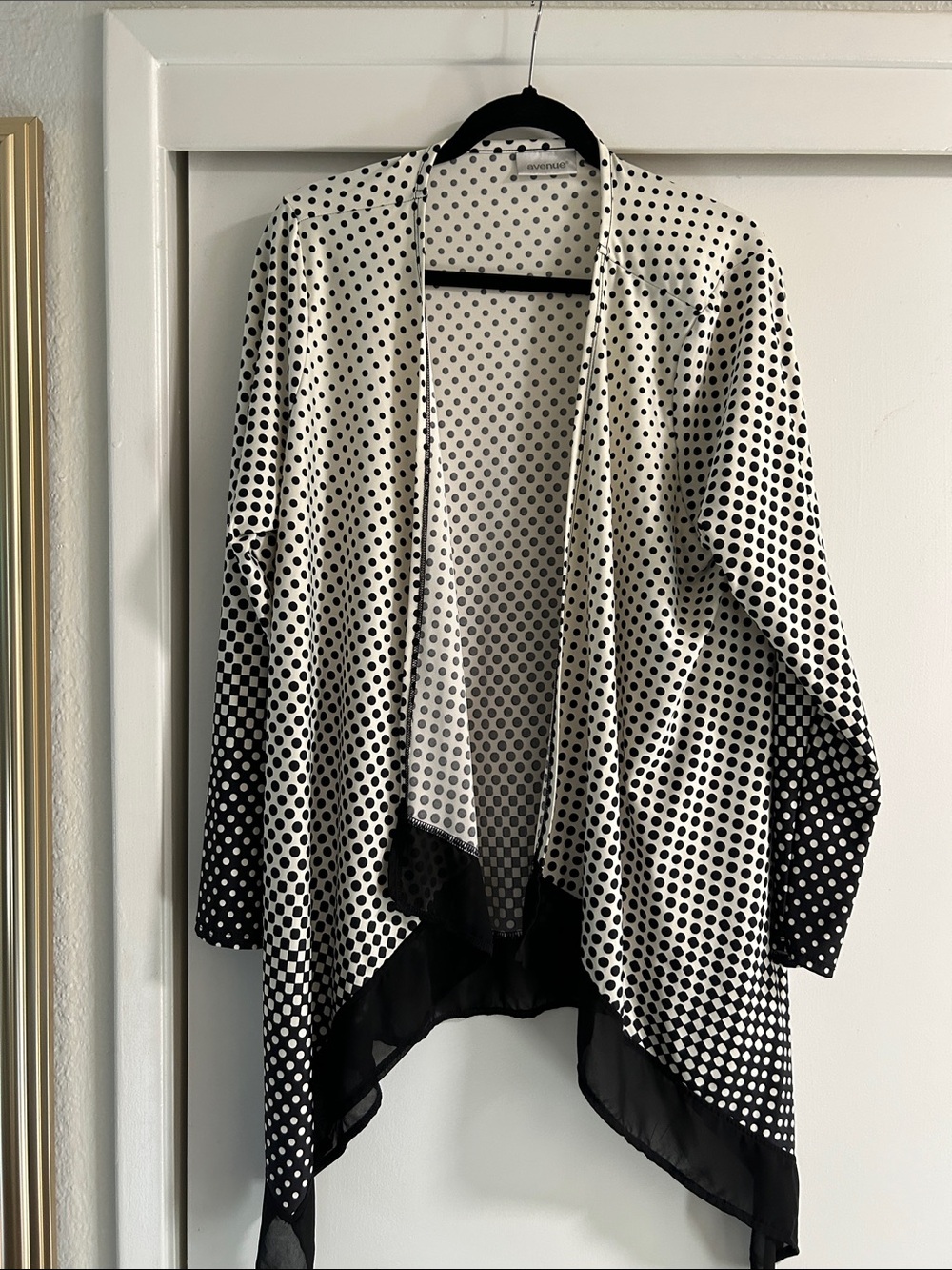 Avenue Polka Dot Open Front Women's Cardigan - Black and White